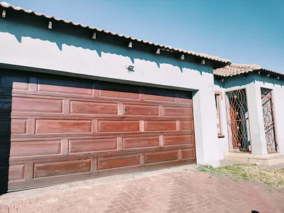 3 Bedroom House For Sale in Witbank - BPJq.webp