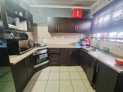 3 Bedroom House For Sale in Empangeni - img