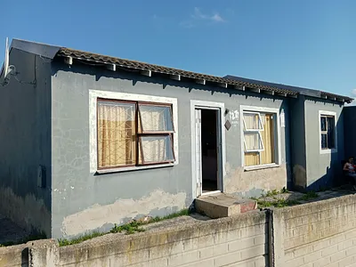 3 Bedroom House For Sale in Port Elizabeth - img