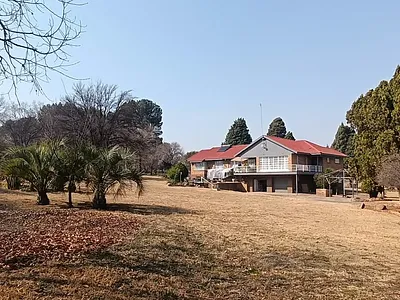 4 Bedroom House For Sale in Meyerton - RrNY.webp
