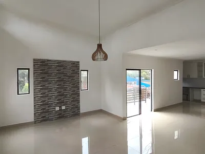 3 Bedroom Townhouse For Sale in Pinetown - njrX.webp
