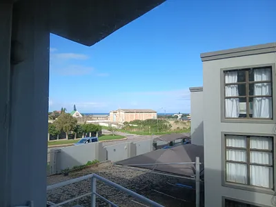 1 Bedroom Apartment For Sale in Jeffreys Bay - q8uR.webp