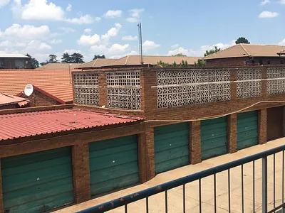 2 Bedroom Apartment For Sale in Vanderbijlpark - fNyz.webp