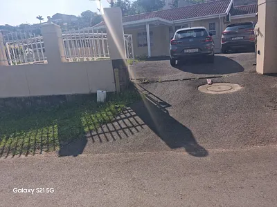 3 Bedroom House For Sale in Phoenix - img
