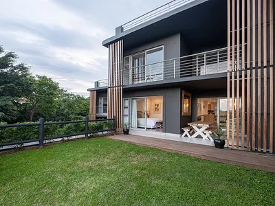 2 Bedroom Apartment For Sale in Ballito - jq06.webp