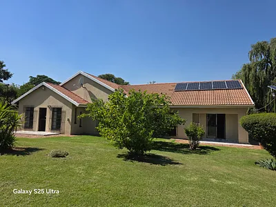 4 Bedroom House For Sale in Vaal Marina - VGGu.webp