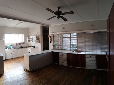 3 Bedroom House For Sale in Uitenhage - NREQ.webp