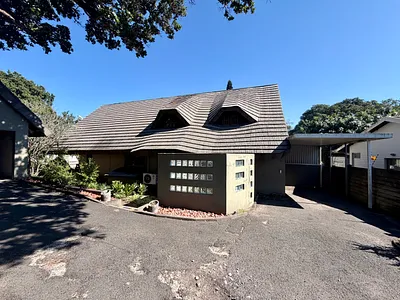 5 Bedroom House For Sale in Richards Bay - ym7V.webp