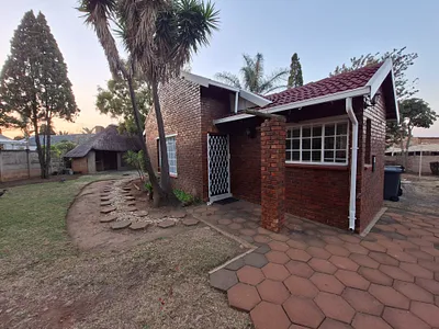 3 Bedroom House For Sale in Edenvale - IFnd.webp