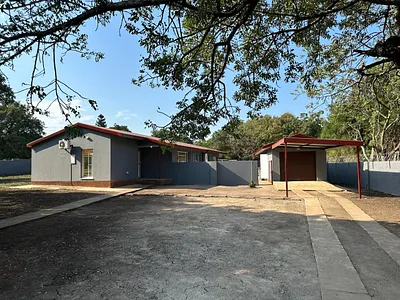 3 Bedroom House To Rent in Komatipoort - 5U4L.webp
