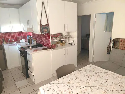 2 Bedroom Apartment To Rent in Blouberg - y8ad.webp