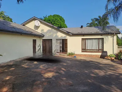 5 Bedroom House For Sale in Empangeni - img