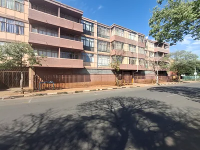 2 Bedroom Apartment For Sale in Kempton Park - aTWU.webp
