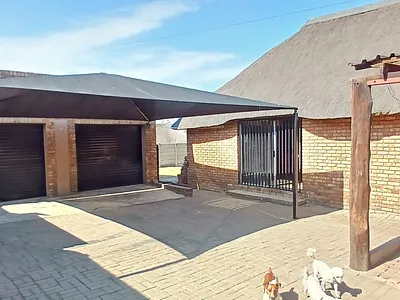 3 Bedroom House For Sale in Witbank - FKxZ.webp