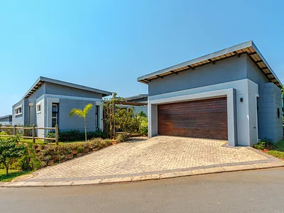 2 Bedroom Townhouse For Sale in Ballito - cmKf.webp