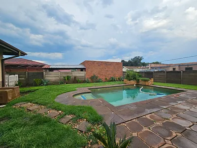 4 Bedroom House For Sale in Vanderbijlpark - sEpf.webp