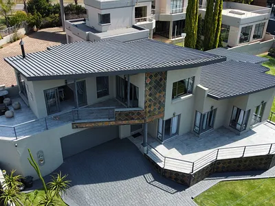 4 Bedroom House For Sale in Witbank - 6Oz6.webp