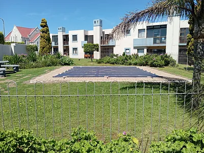 3 Bedroom Apartment For Sale in Port Elizabeth - img