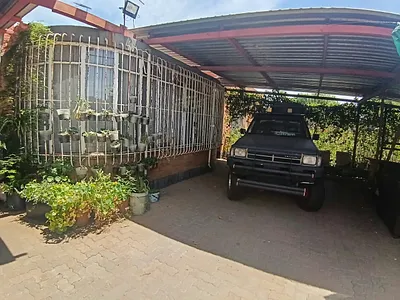 4 Bedroom House For Sale in Brakpan - d7WC.webp