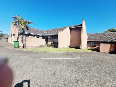 3 Bedroom Apartment For Sale in Richards Bay - dlhu.webp
