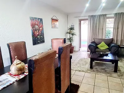 2 Bedroom Townhouse For Sale in Vanderbijlpark - jY9v.webp