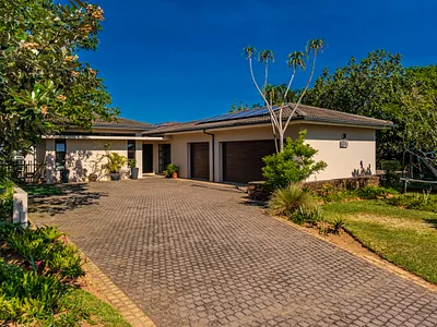 4 Bedroom House For Sale in Ballito - 1Wap.webp