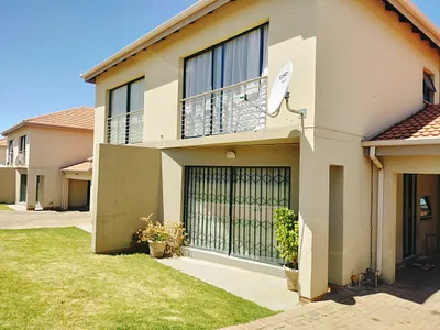 3 Bedroom Townhouse For Sale in Witbank - jh3m.webp