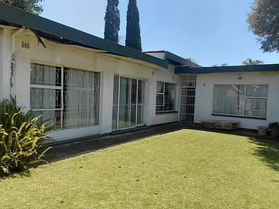 3 Bedroom House For Sale in Boksburg - KOM5.webp
