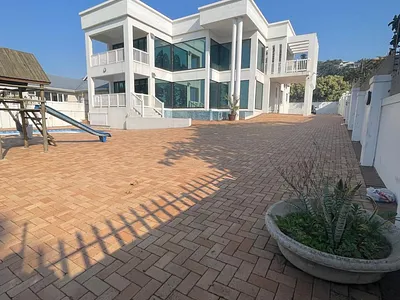 7 Bedroom House For Sale in Ballito - NLd3.webp
