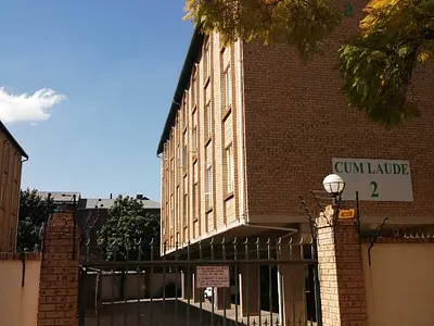 2 Bedroom Apartment To Rent in Pretoria - V8sD.webp