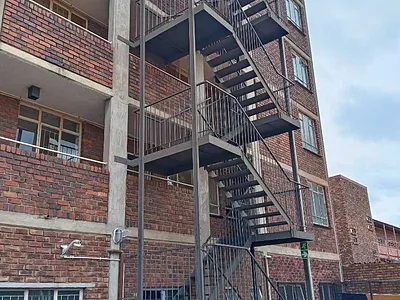 0.5 Bedroom Apartment To Rent in Pretoria - z981.webp