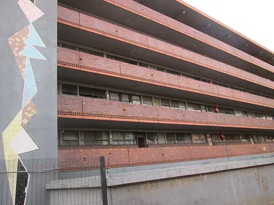 1 Bedroom Apartment For Sale in Pretoria - O0OG.webp