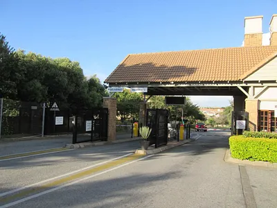 2 Bedroom Townhouse For Sale in Centurion - img