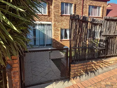 2 Bedroom Apartment For Sale in Centurion - Xvry.webp