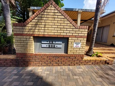 1 Bedroom Apartment To Rent in Pretoria - qIfY.webp