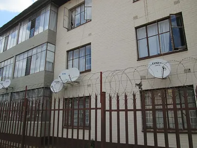 1.5 Bedroom Apartment For Sale in Pretoria - img