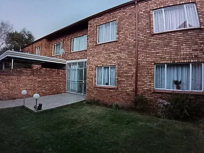 2 Bedroom Apartment For Sale in Centurion - img