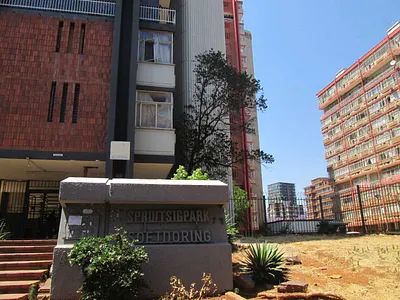 1 Bedroom Apartment For Sale in Pretoria - 876W.webp