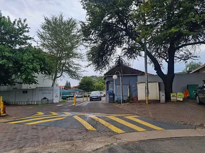 2 Bedroom Apartment For Sale in Pretoria - LoEc.webp