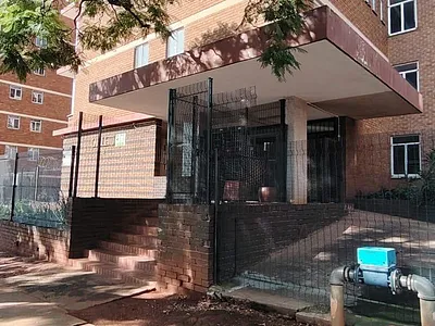 1.5 Bedroom Apartment For Sale in Pretoria - ZPtJ.webp