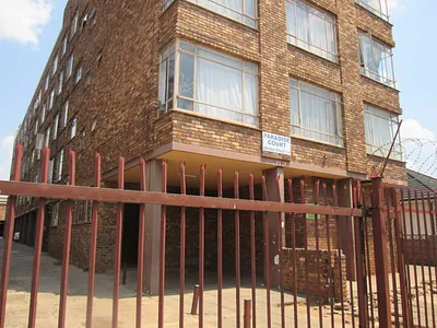 2 Bedroom Apartment For Sale in Pretoria - jIio.webp