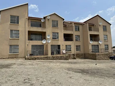 2 Bedroom Apartment To Rent in Midrand - 6Tav.webp