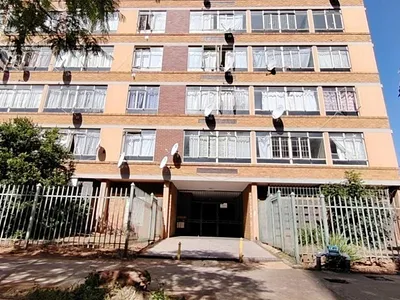 1 Bedroom Apartment For Sale in Pretoria - RTE2.webp