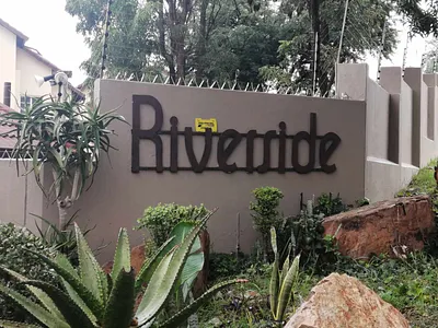 2 Bedroom Apartment For Sale in Pretoria - oFk3.webp