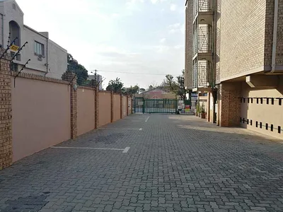 2 Bedroom Apartment To Rent in Pretoria - hBuI.webp