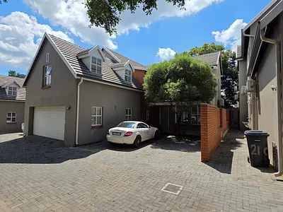 4 Bedroom House For Sale in Pretoria - qQfz.webp