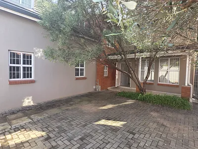 4 Bedroom House For Sale in Pretoria - t99Z.webp