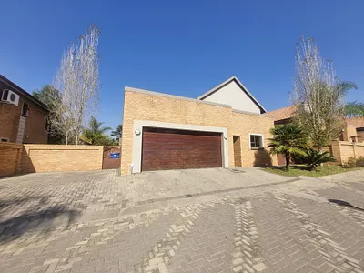 3 Bedroom Apartment To Rent in Pretoria - TZ6Z.webp