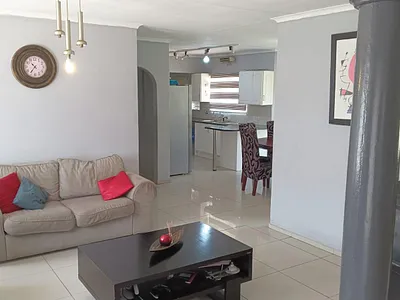 3 Bedroom House For Sale in Kempton Park - img