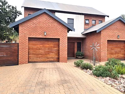 5 Bedroom House For Sale in Pretoria - dNuI.webp